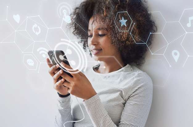 woman using patient scheduling software by Relatient